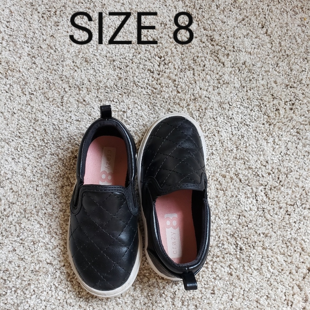 Toddler girls black slip on